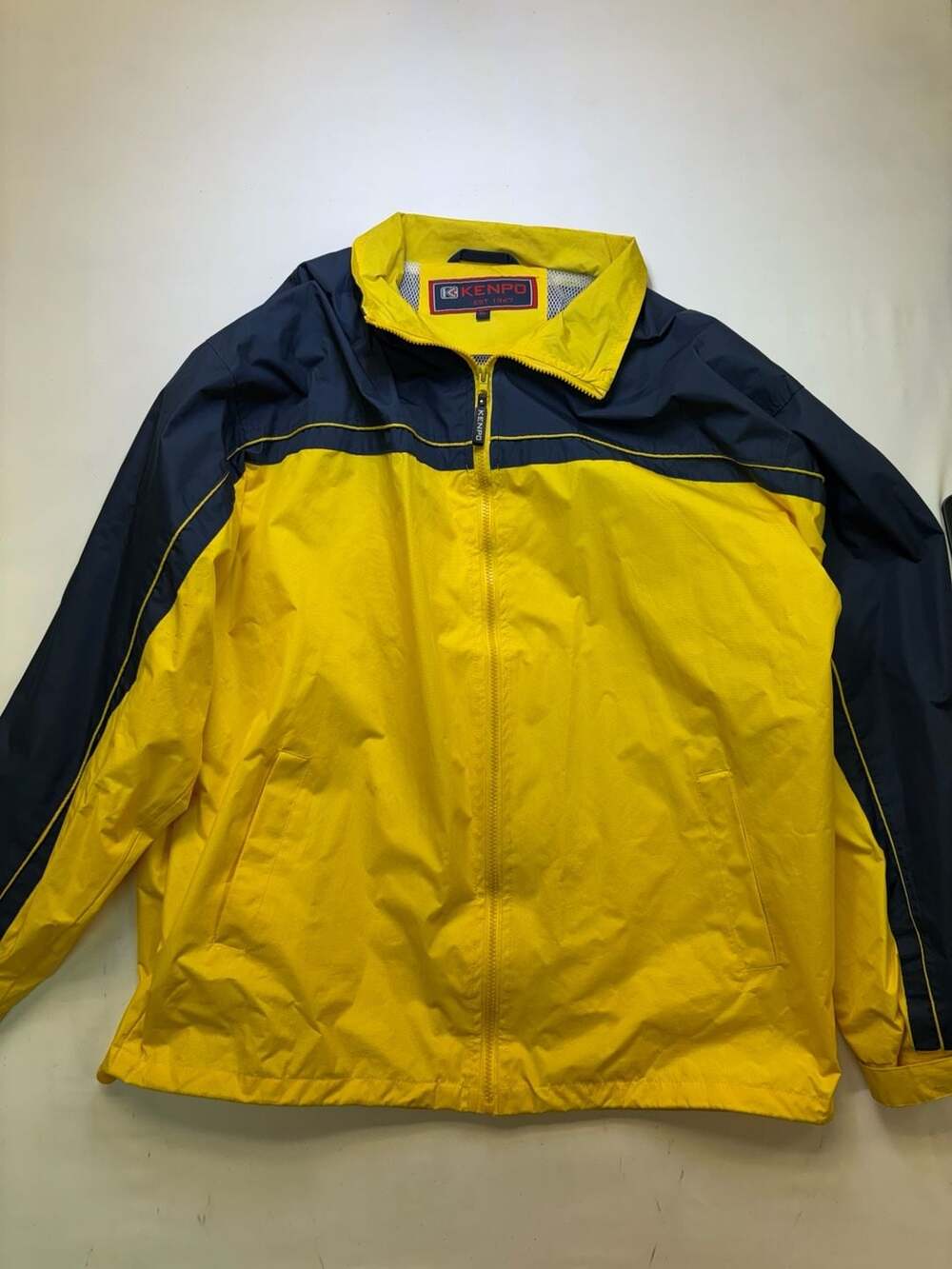 Kenpo Windbreaker Jacket Size XL Yellow Blue